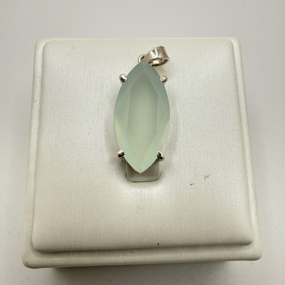 NWOT 22x13 marquise cut, faceted Chalcedony pendant in sterling silver!
